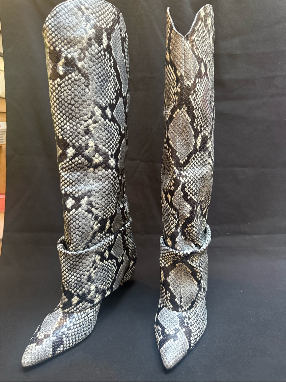 NEW Marc Fisher LTD Nairine 2 Snakeskin Print Knee High Boots Size 6 Retail $329